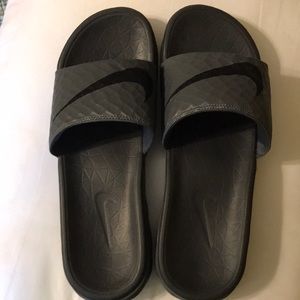 Men’s Nike Flip Flops
